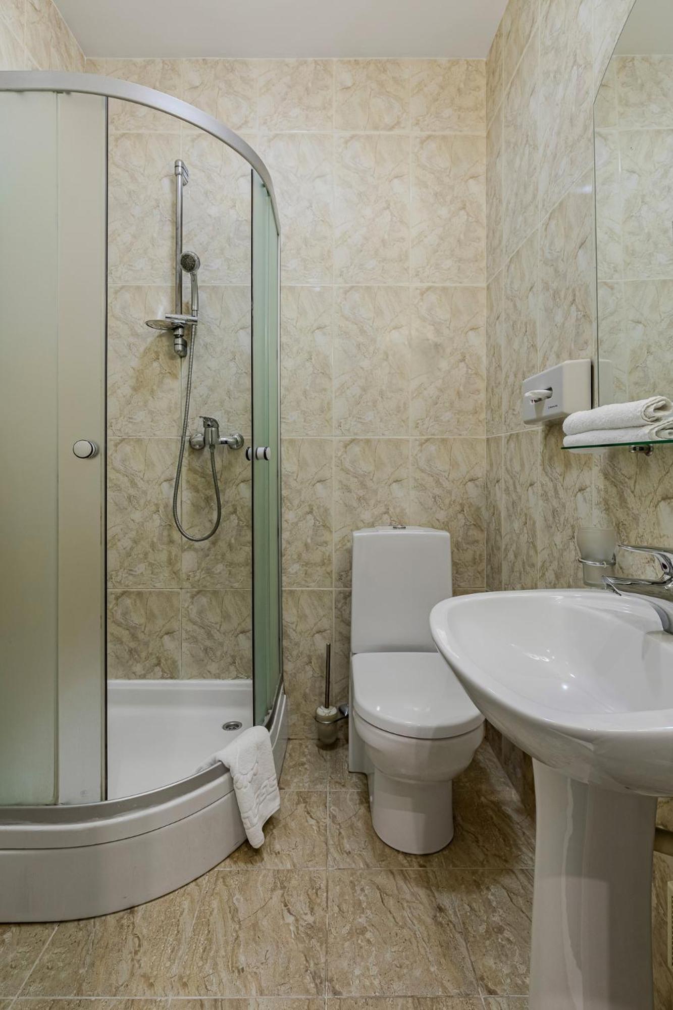 Gallery Hotel Gintama Apgrade Kyiv Quarto foto