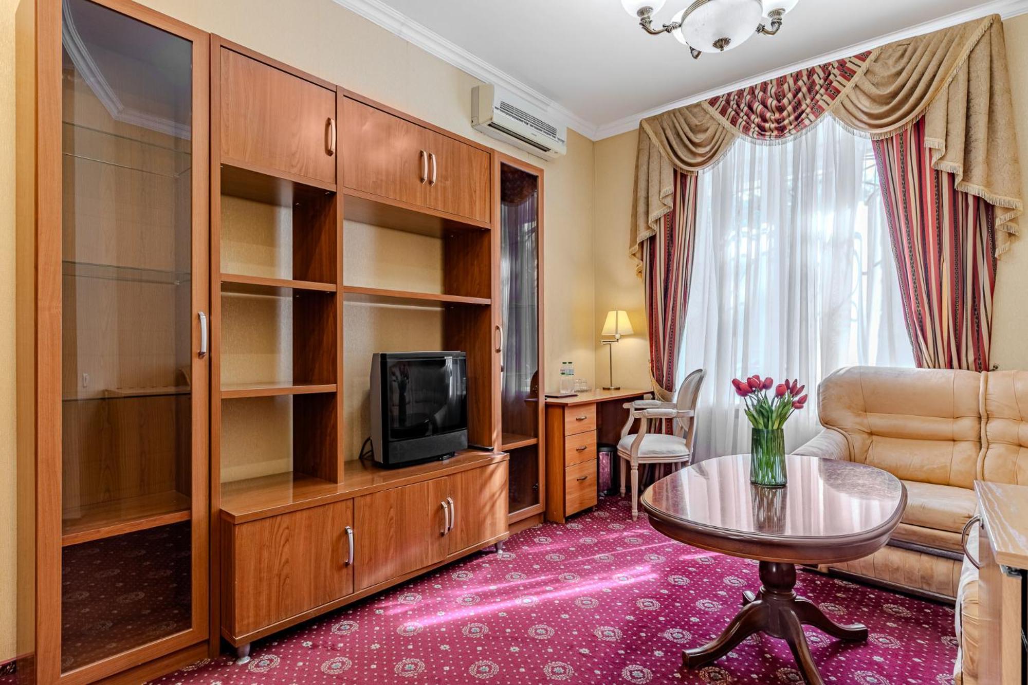 Gallery Hotel Gintama Apgrade Kyiv Quarto foto