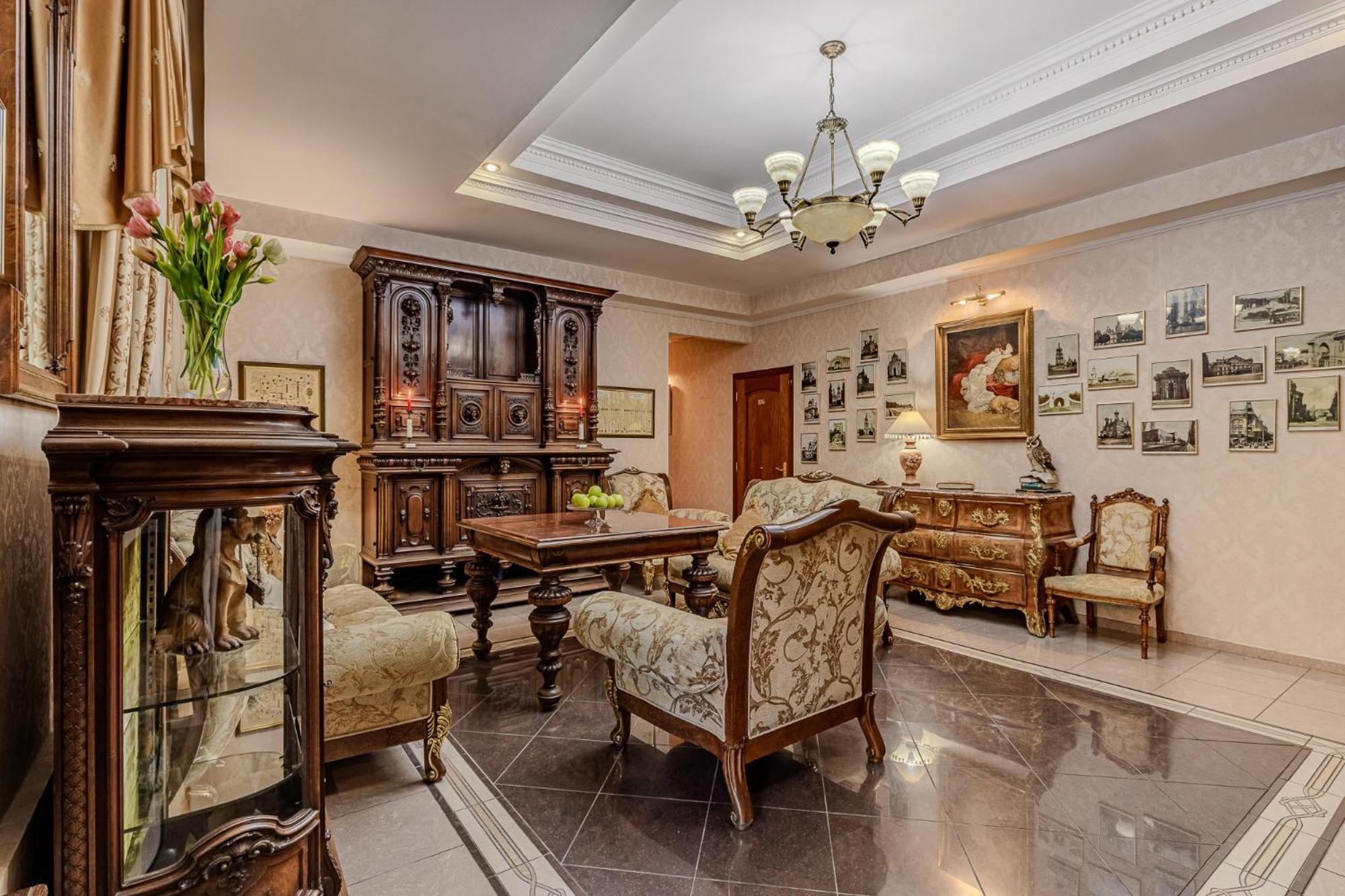 Gallery Hotel Gintama Apgrade Kyiv Exterior foto