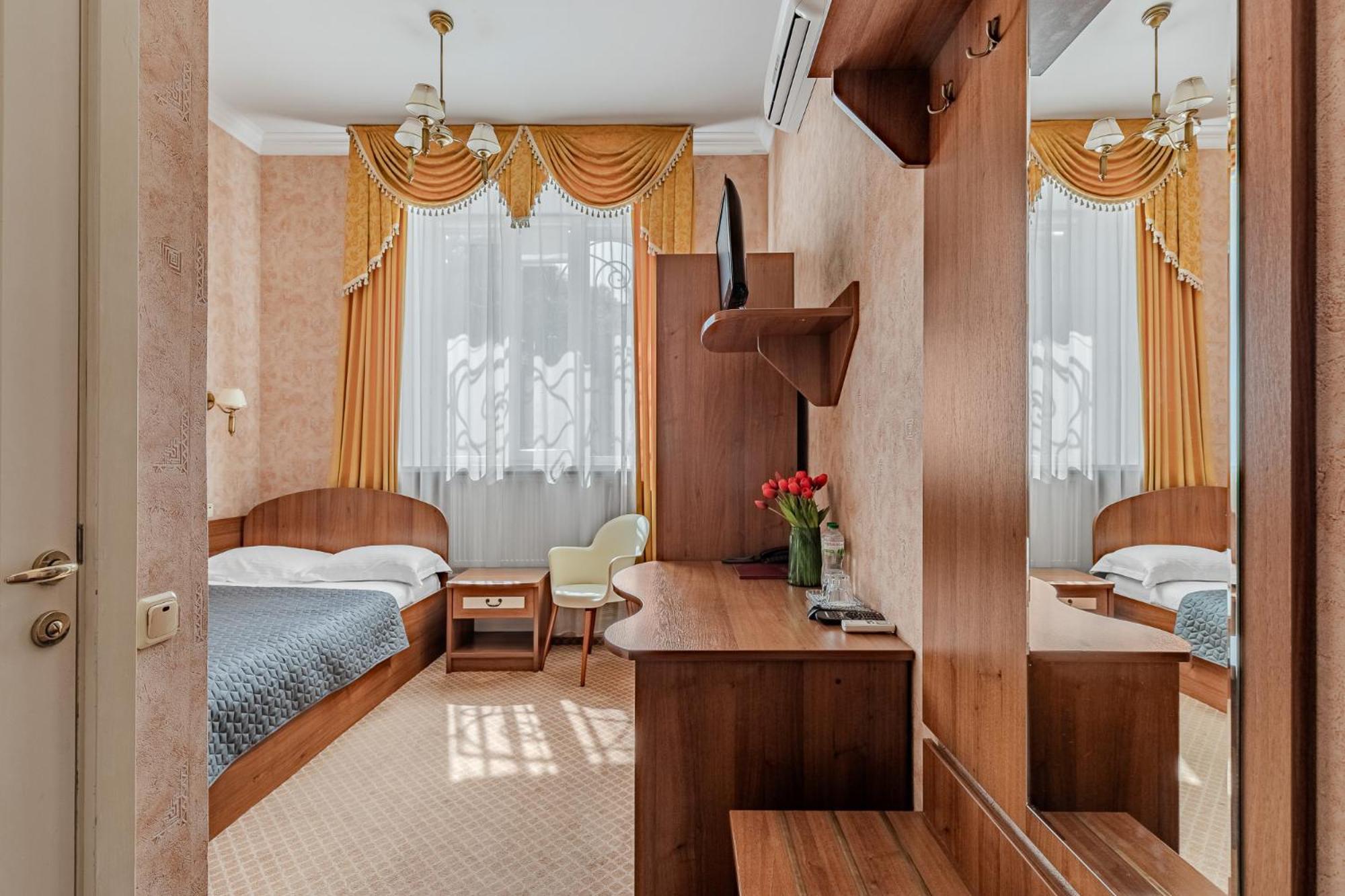 Gallery Hotel Gintama Apgrade Kyiv Quarto foto