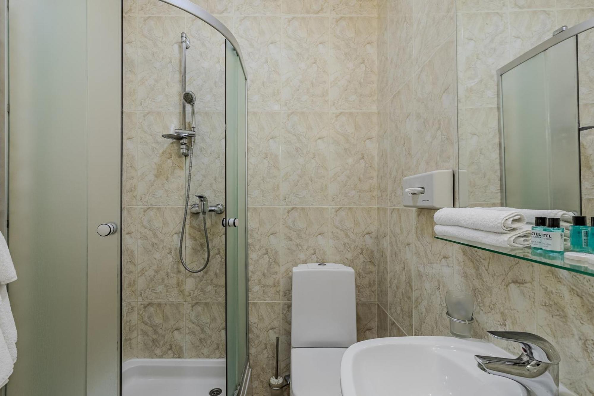 Gallery Hotel Gintama Apgrade Kyiv Quarto foto