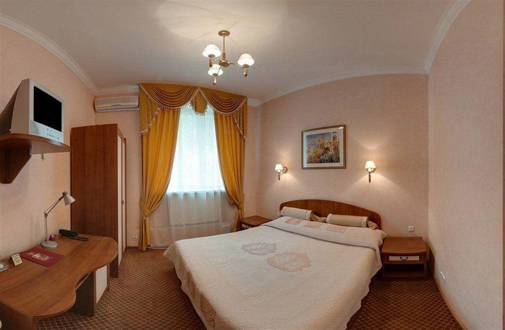 Gallery Hotel Gintama Apgrade Kyiv Exterior foto