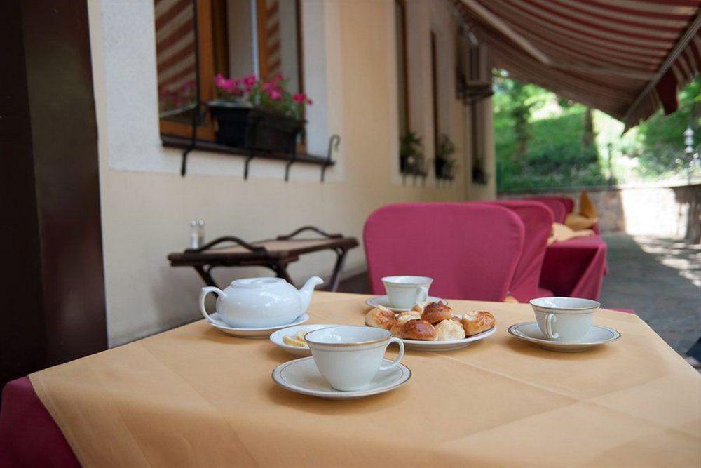 Gallery Hotel Gintama Apgrade Kyiv Restaurante foto